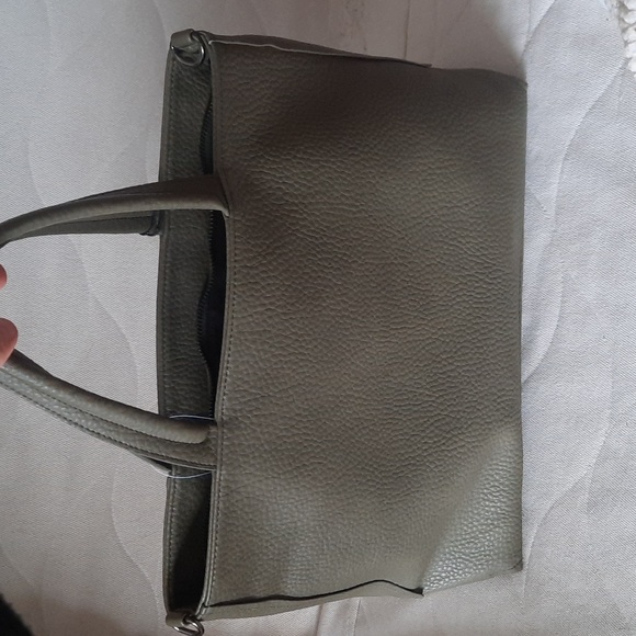 Co-Lab Pebble Tote - Picture 3 of 4